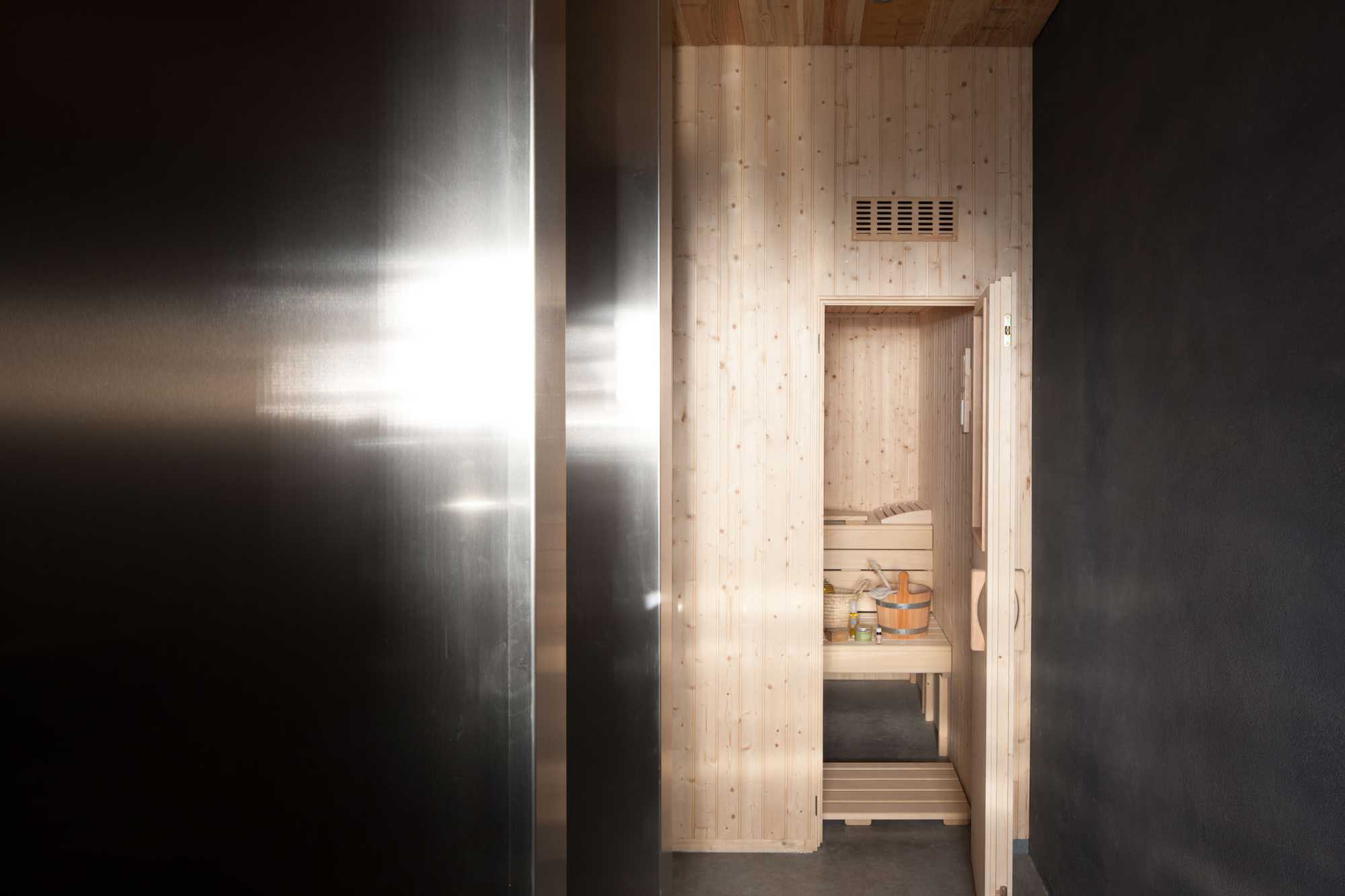 17lamicheline_sauna
