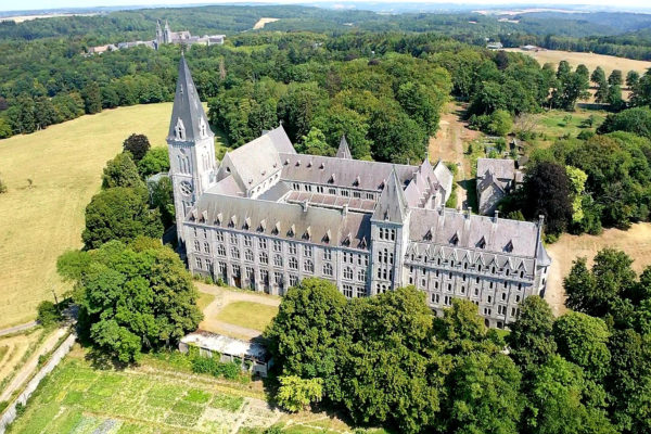 L'Abbaye de Maredret - Domaine La Carriere